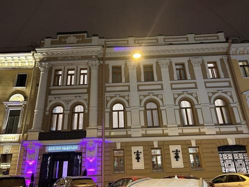 Цена самого дорого номера в отеле на ПМЭФ составила свыше 1,1 млн рублей за ночь