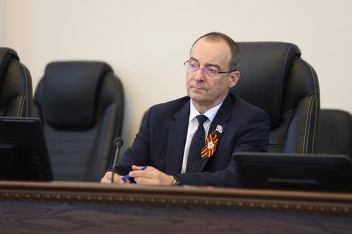 Юрий Бурлачко поздравил работников скорой помощи Кубани с профессиональным праздником
