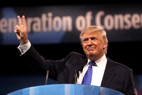 Президент США Трамп прокомментировал рейтинг, который демонстрирует его непопулярность
