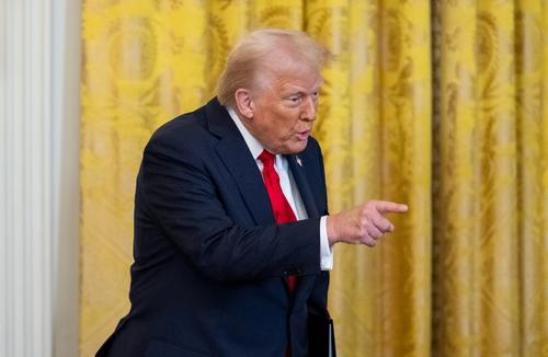Трамп назвал условие для введения новых санкций США в отношении России