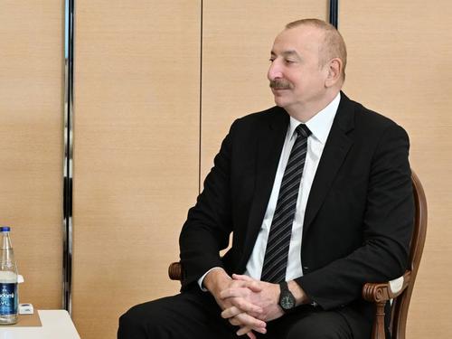 Ушаков объяснил, почему Алиев не прилетит в Москву на празднование 80-летия Победы