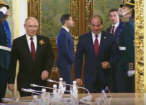 Путин провел встречу в Кремле с президентом Египта