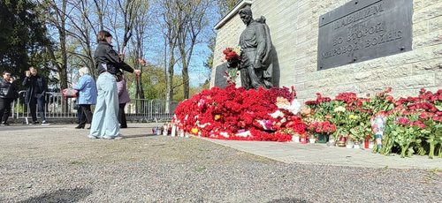 В Таллине осквернили памятник Бронзовому солдату