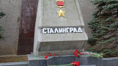 «Ветераны России» предлагают вернуть Волгограду историческое наименование Сталинград и изменить статус города с областного центра на город федерального значения