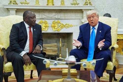 Президент ЮАР Рамапоса рассказал Трампу о визите Зеленского в Преторию