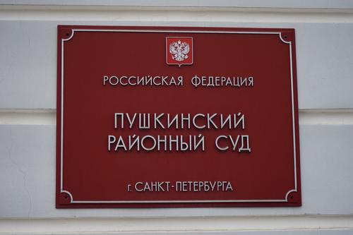 Обвиняемый в гибели двух человек останется под стражей до середины июля