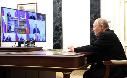 Путин провел совещание с членами Совбеза по здравоохранению Путин провел совещание с членами Совбеза по здравоохранению