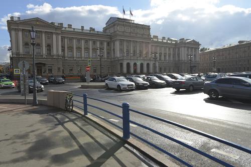 Петербургские парламентарии приняли два важных закона