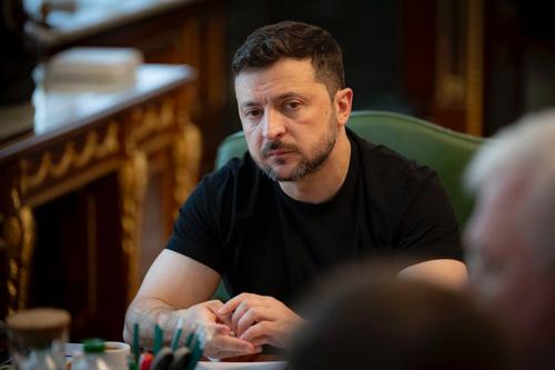 Зеленский упрекнул США за отказ продать Киеву системы ПВО