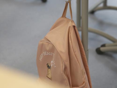 Депутаты Петербурга поддержали выплаты беременным школьницам