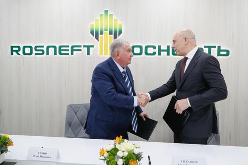 Минфин РФ и «Роснефть» подписали соглашение о взаимодействии в финансовой сфере