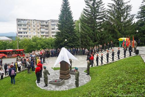 В Златоусте состоялось открытие бюста маршалу СССР Борису Шапошникову