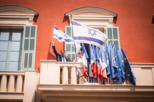 Во Франции убирают с домов флаги Израиля и «свободной Палестины»