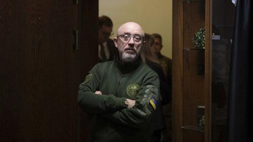 У бывшего министра обороны Украины Резникова прошли следственные мероприятия