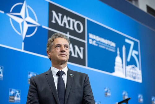 Правящая партия Словении предложила провести референдум о членстве страны в НАТО