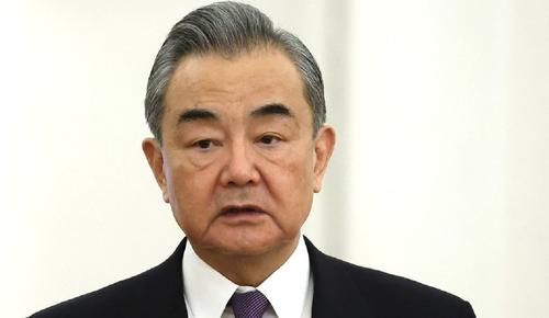 Ван И заявил, что конфликт между Израилем и Ираном не должен повториться