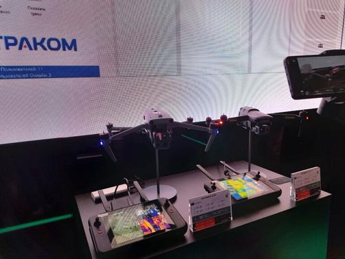 Днем в воскресенье жителей Ленобласти вновь предупредили об угрозе БПЛА