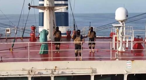 Хуситы вновь поддали огня на Красном море