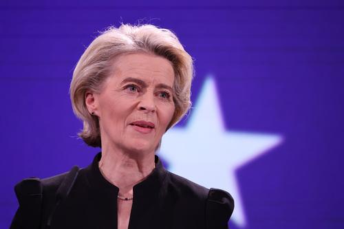 Фон дер Ляйен заявила о сохраняющемся намерении заключить торговую сделку с США