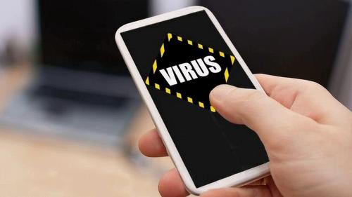 В вашем смартфоне вирус. МВД рассказывает, как это понять и что делать