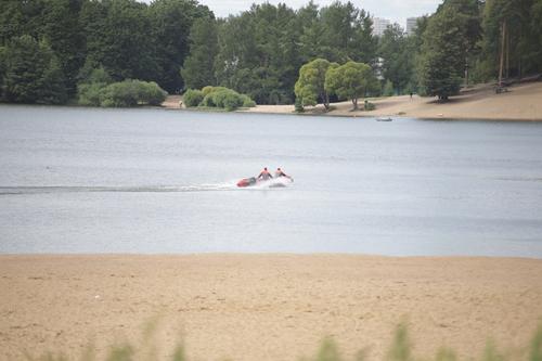 Только два пляжа Петербурга безопасны для купания