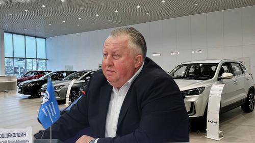 Автодилеры плачут по «жирным временам» и хотят поддержки. За чей счёт?