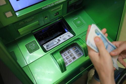 Мошенники выманили у пожилого жителя Петербурга почти 20 млн рублей