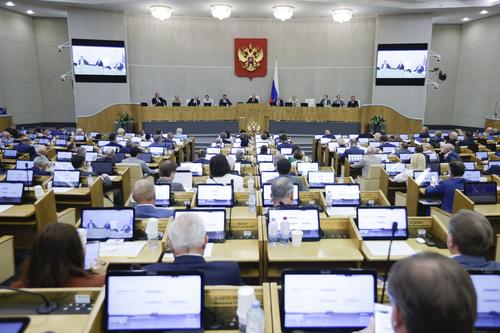 Госдума приняла поправку о введении штрафов за поиск в интернете экстремистских материалов и о штрафах за рекламу VPN