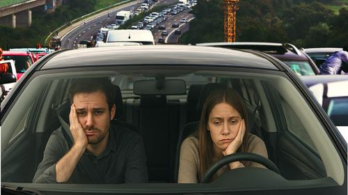 Двухчасовая полуночная остановка Крымского моста привела к заторам Двухчасовая полуночная остановка Крымского моста привела к заторам