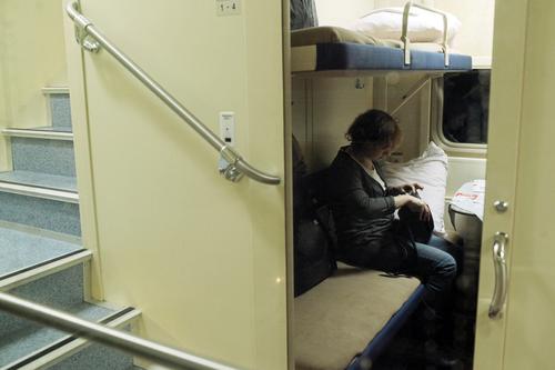 Падение дрона парализовало движение поездов из Петербурга на юг