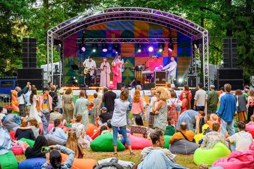 Фестиваль «Поле фолка» пройдет в начале августа в подмосковном музее-усадьбе «Мураново»