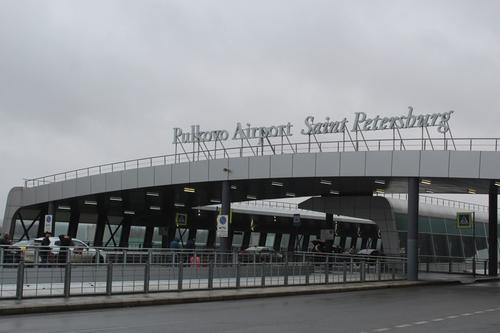 Пассажир задержан в Пулково из-за нарушения миграционного закона