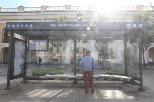 Свыше 570 единиц нового оборудования появилось на остановках Петербурга