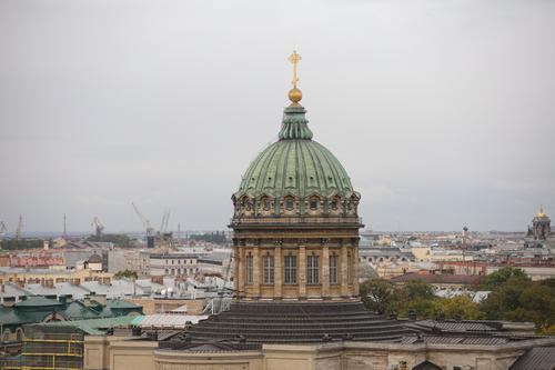 Исторический центр Петербурга может стать пешеходным