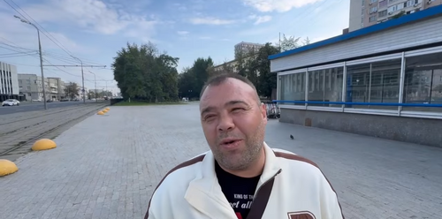 Герой мема о заминированном тапке изменил образ жизни