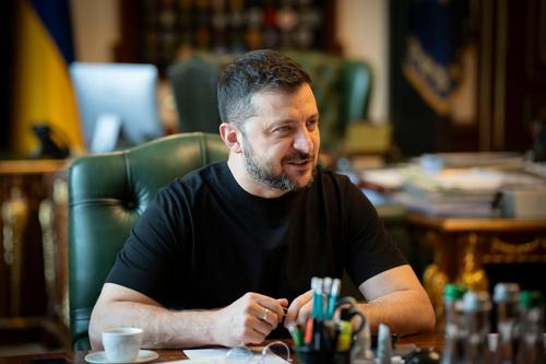 Зарубежный предприниматель Ким Дотком объяснил, почему Зеленский намерен продолжать конфликт