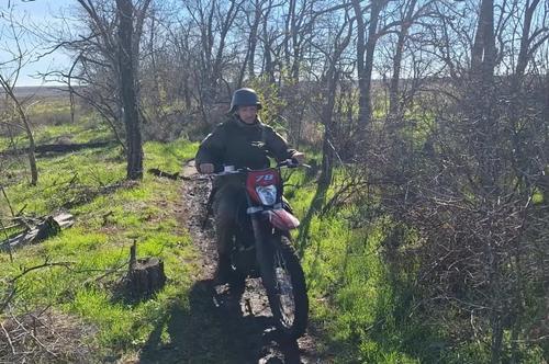 Штурмовики группировки «Днепр» осваивают мотоциклы для внезапных атак