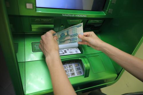 Мошенники похитили у пенсионера из Петербурга 21,7 миллиона рублей