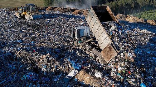 Законопроект о продлении работы временных мусорных полигонов до 2029 года назвали свидетельством провала мусорной реформы