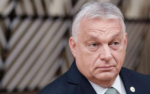 Орбан прибыл в Москву