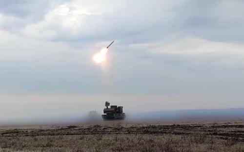 Зенитчики «Севера» на «Торах-М2» надежно прикрывают небо над приграничными территориями