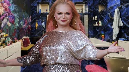 «Если бы каждый, кто меня сейчас грязью поливает, отправил этой несчастной женщине по сто рублей, то и проблемы бы не было»