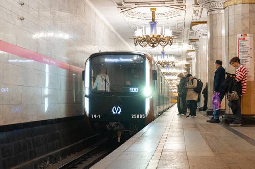 Пятый состав «Балтиец» начал работу на красной ветке метро Петербурга