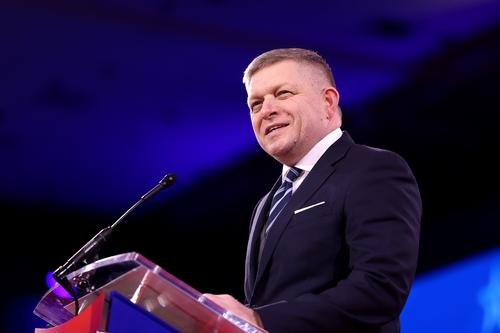 Фицо: западные страны побегут восстанавливать отношения с Россией сразу же, как только закончится конфликт на Украине