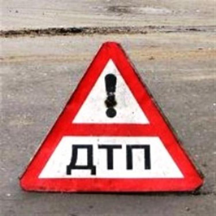 Служебный автомобиль депутата насмерть сбил пешехода под Петербургом