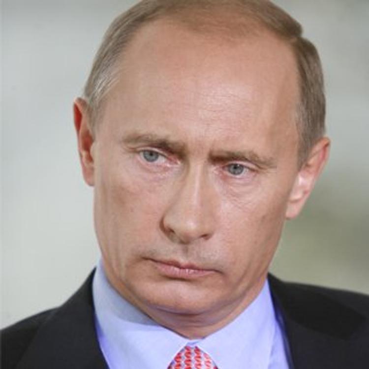 Путин: Россия планирует расширить объемы поставок вооружения Вьетнаму