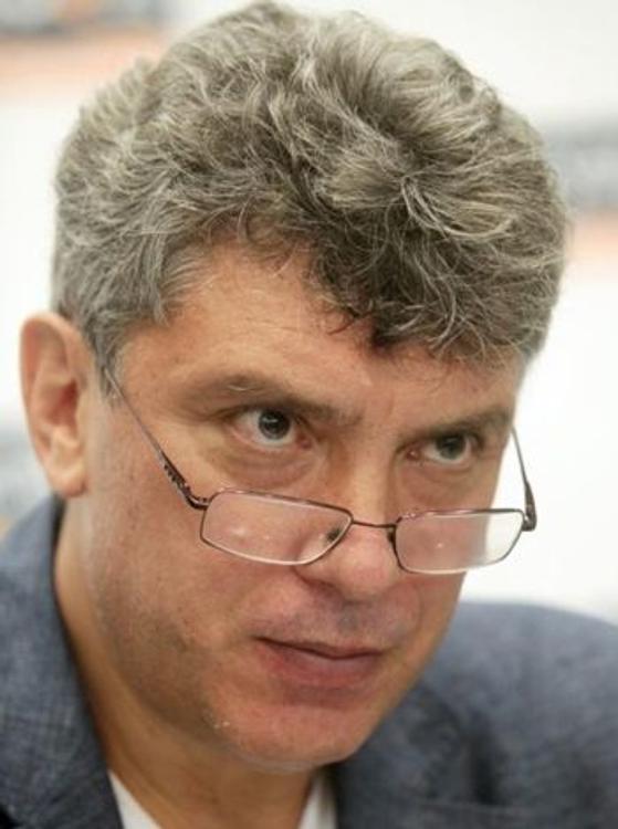 Немцов советует Януковичу "кинуть" Путина
