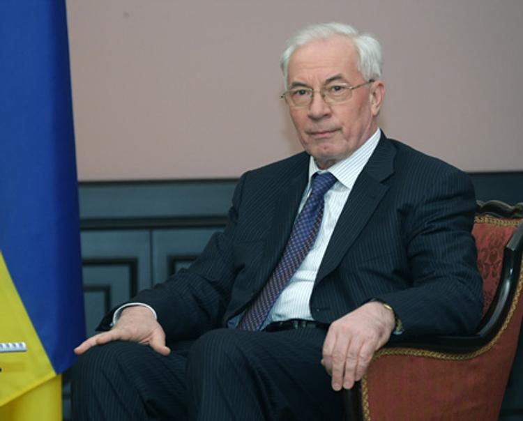 Азаров опровергает намерение Украины войти в Таможенный союз