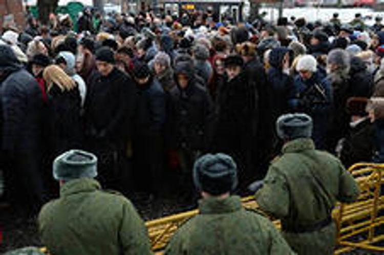 Очередь к Дарам волхвов в Петербурге за сутки выросла в два раза