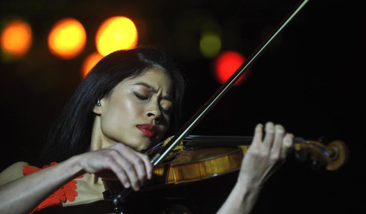 Знаменитая скрипачка Ванесса Мэй выступит на Олимпиаде под другой фамилией